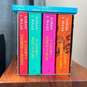 A court of thorns and roses series